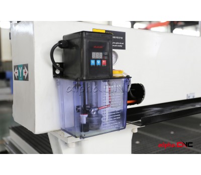 Pro Series ATC CNC Router (Pro Series MK1: Linear Tool Magazine)